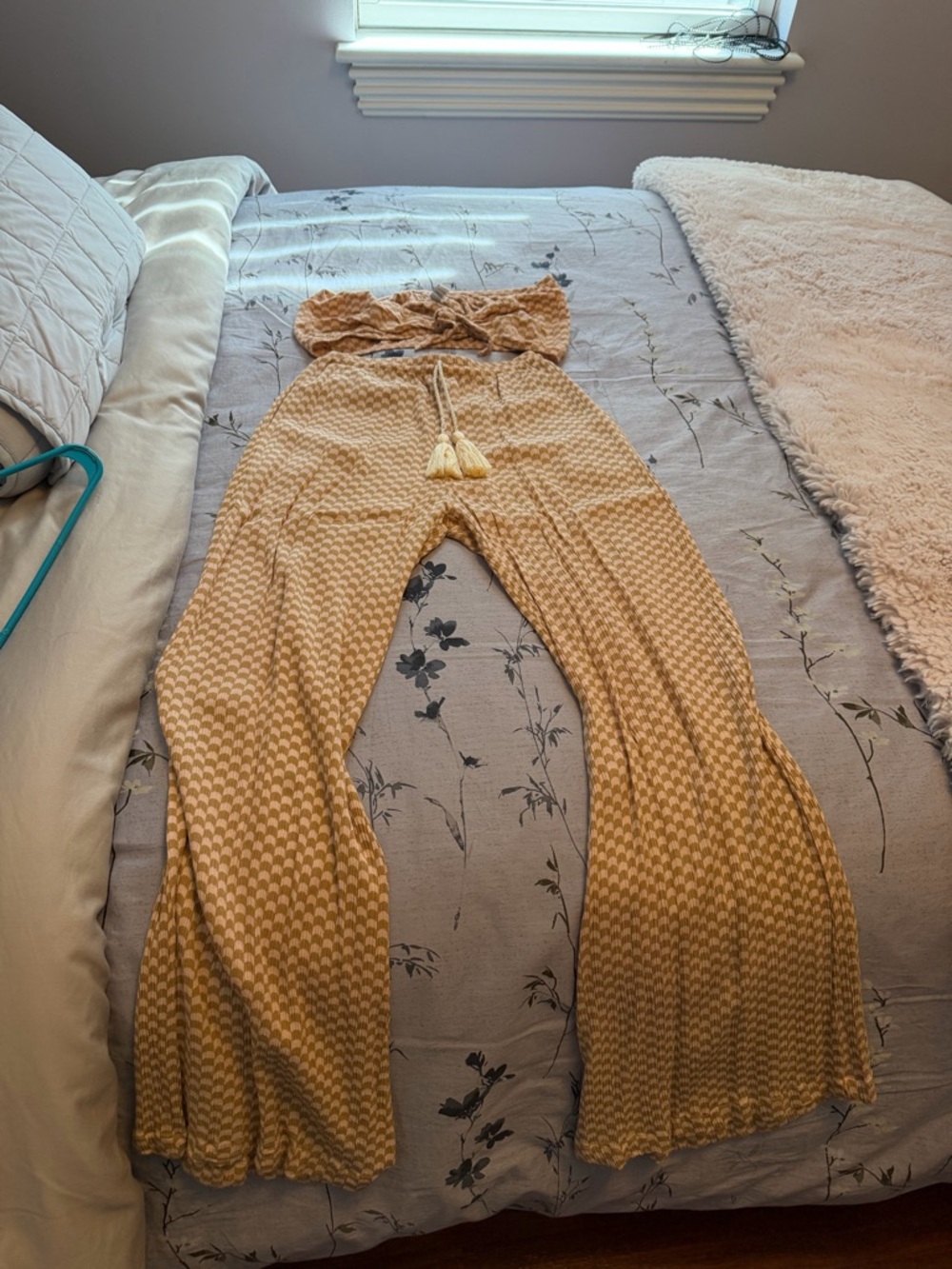 Valia Mustard Textured Wide-Leg Pants with Drawstring Tassels